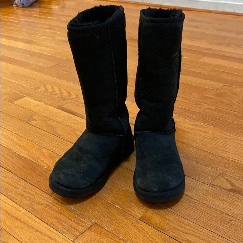 UGG Classic Black boots
